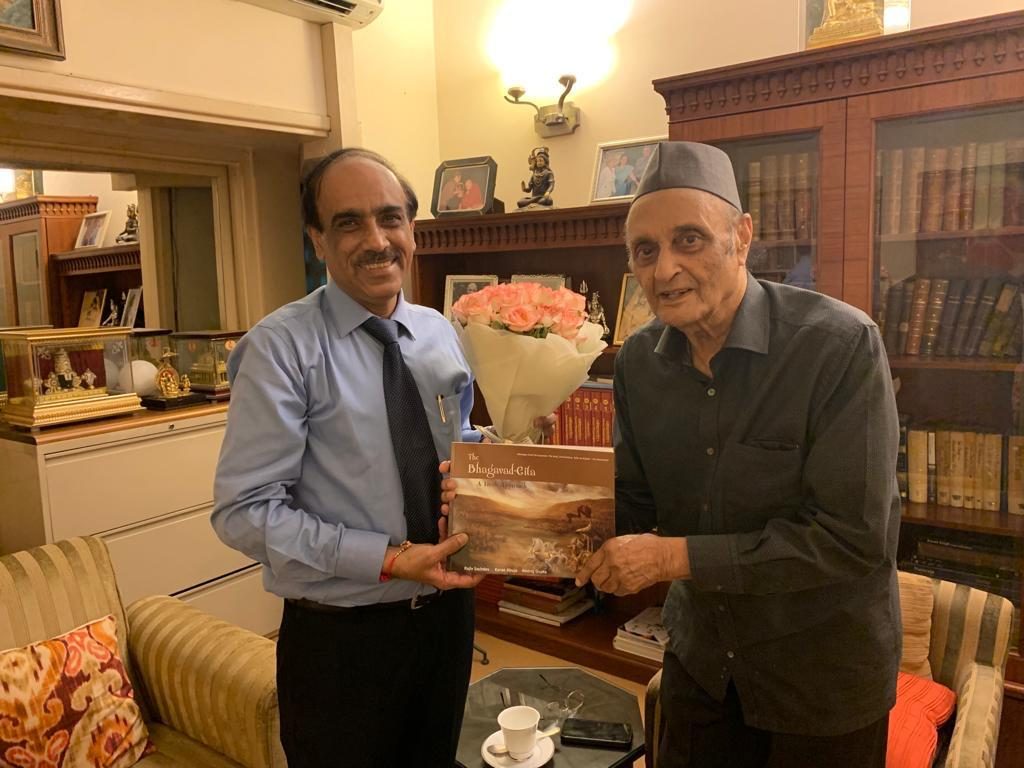 Presenting Bhagavad-Gita: A Fresh Approach to Dr. Karan Singh